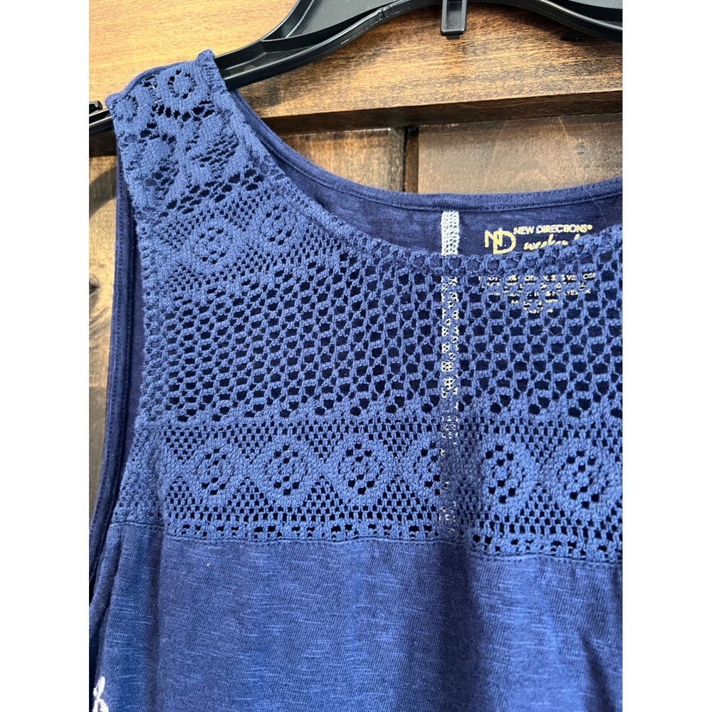 New Directions Weekend Navy Blue‎ Crochet Lace Embroidered Sleeveless Tank Top M - Picture 2 of 11